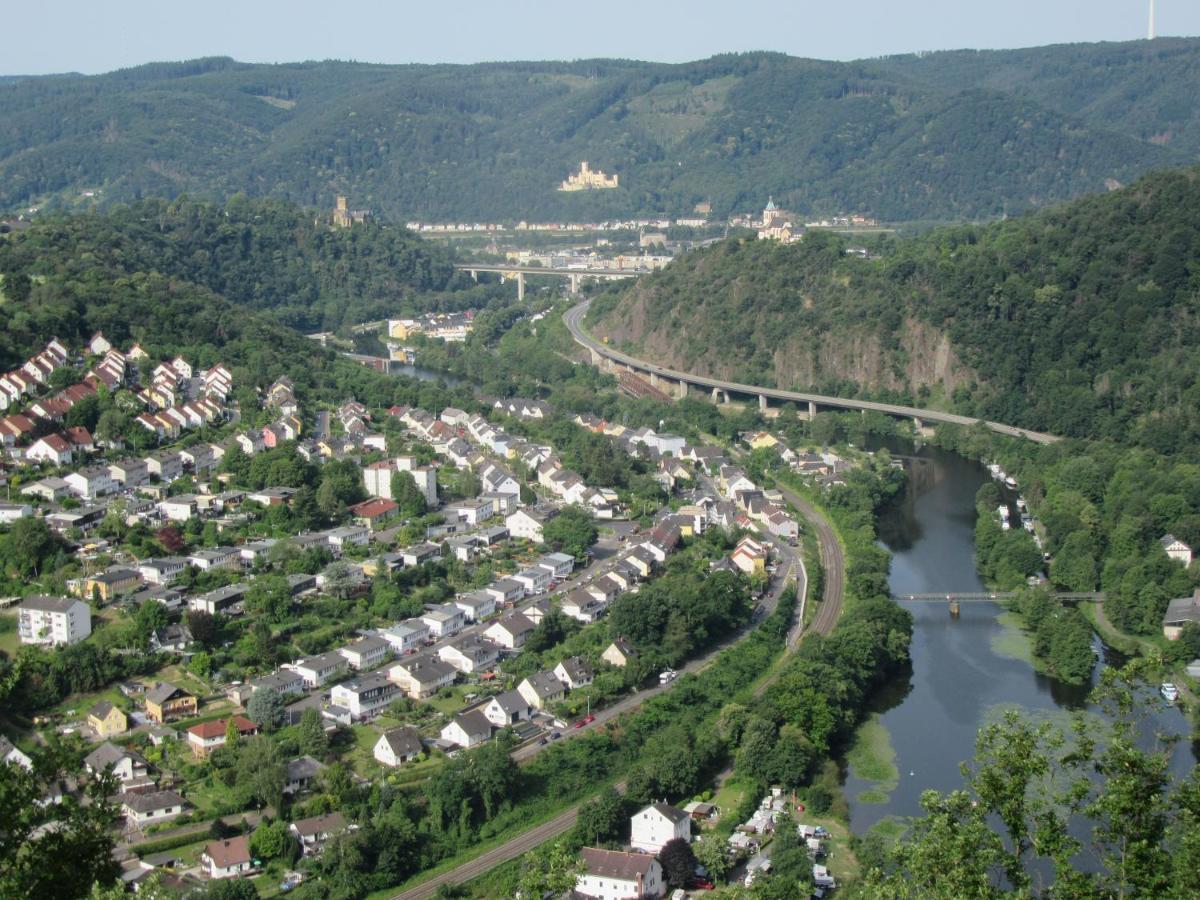 Ferienhaus Leopold Mit Burgblick An Der Mosel บัวร์เกน ภายนอก รูปภาพ