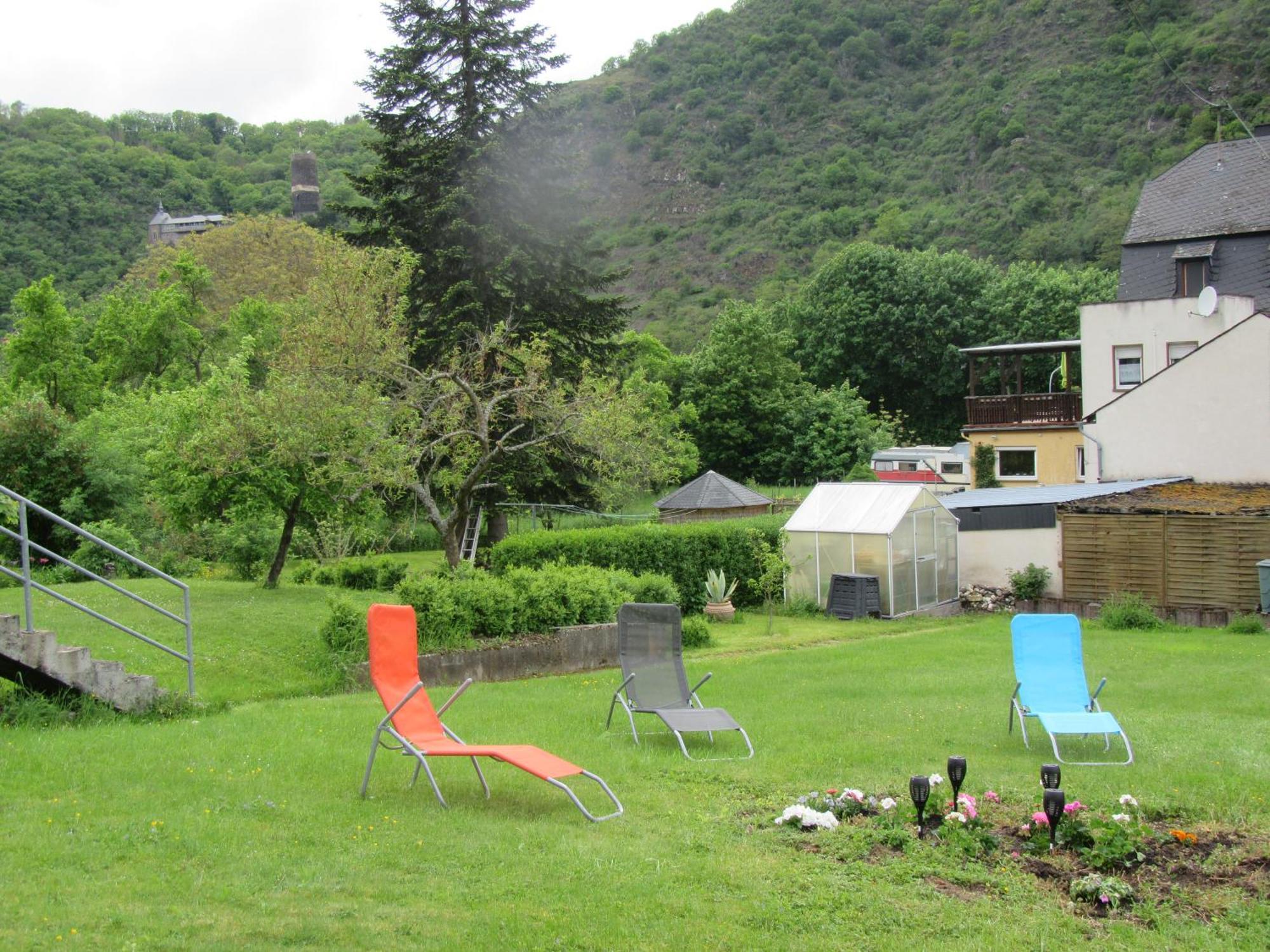 Ferienhaus Leopold Mit Burgblick An Der Mosel บัวร์เกน ภายนอก รูปภาพ