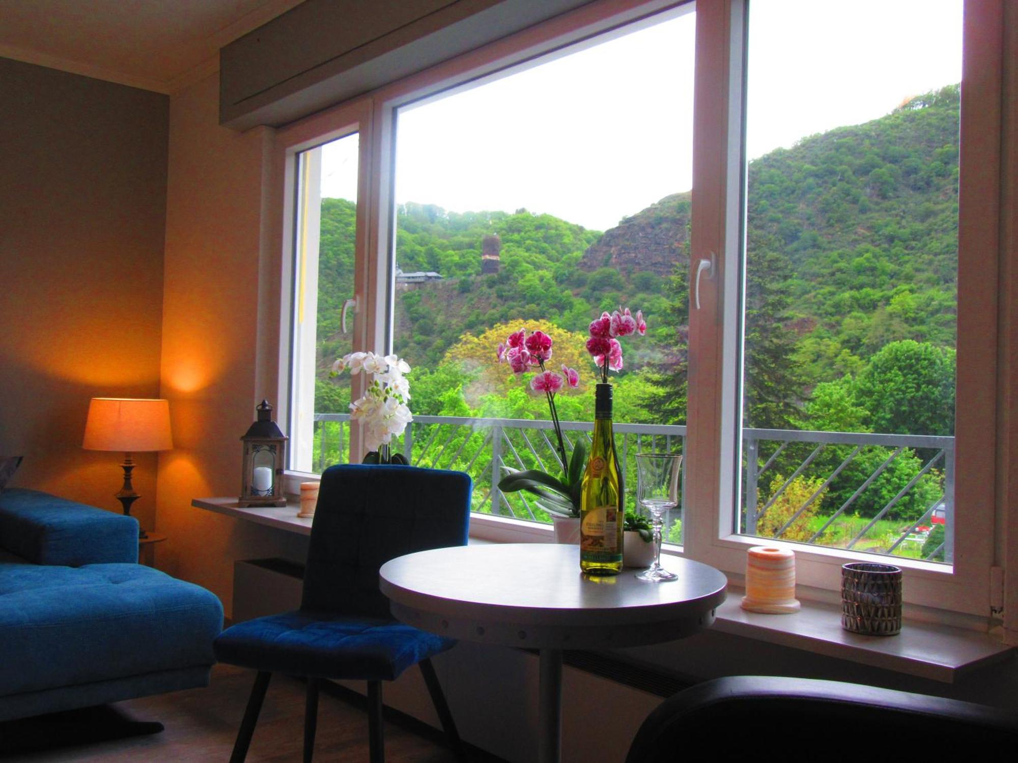 Ferienhaus Leopold Mit Burgblick An Der Mosel บัวร์เกน ภายนอก รูปภาพ